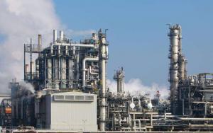 中國出臺成品油稅務新規 調油商和獨立煉廠將承受壓力