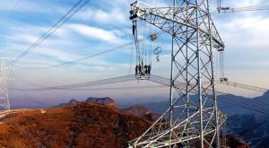石玉東代表：加快特高壓電網建設