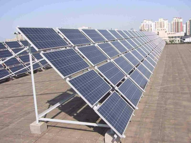 新加坡在學(xué)校安裝太陽(yáng)能電池板