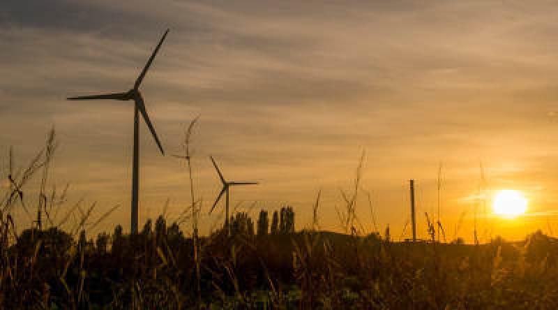 風力發電機的成本下降反映了技術改進和選址決策