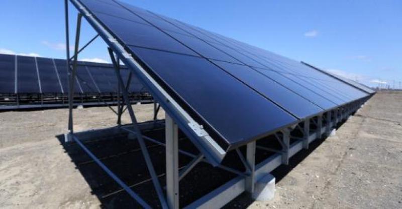 迪拜大學(xué)正在實(shí)施一項產(chǎn)生213兆瓦太陽能的項目