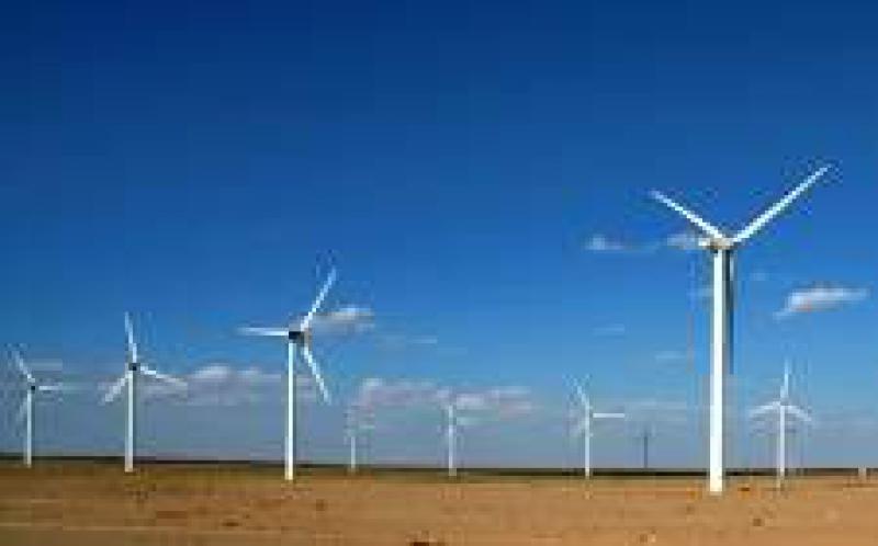 西藏措美北風電項目110千伏升壓站綜合樓順利封頂