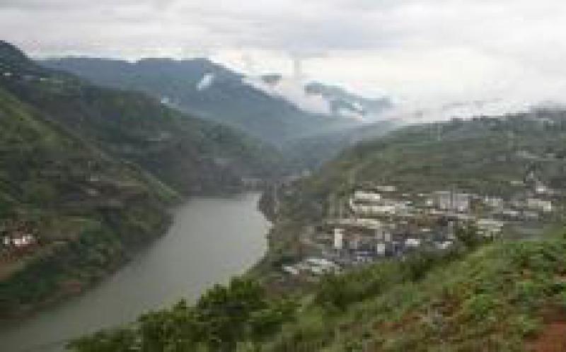 清潔能源創(chuàng)新管理，“水光多能互補(bǔ)”項目有利于落實我國大力發(fā)展清潔能源的戰(zhàn)略部署