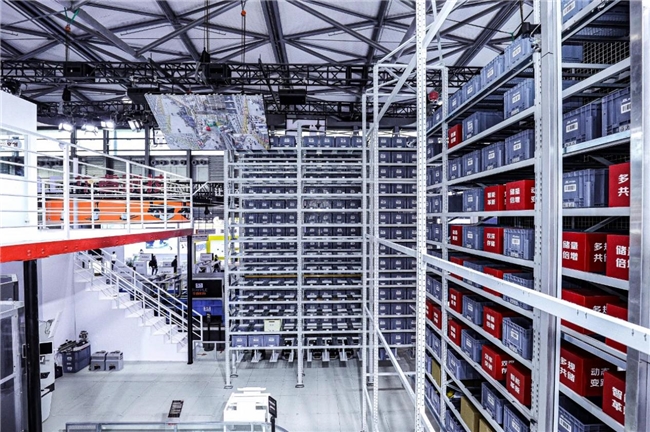 首次亮相！京東物流機器人軍團再迎3位新成員！